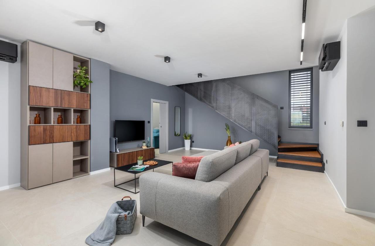 Amazing Private Villa With Outdoor Swimming Pool In Vodnjan Dış mekan fotoğraf