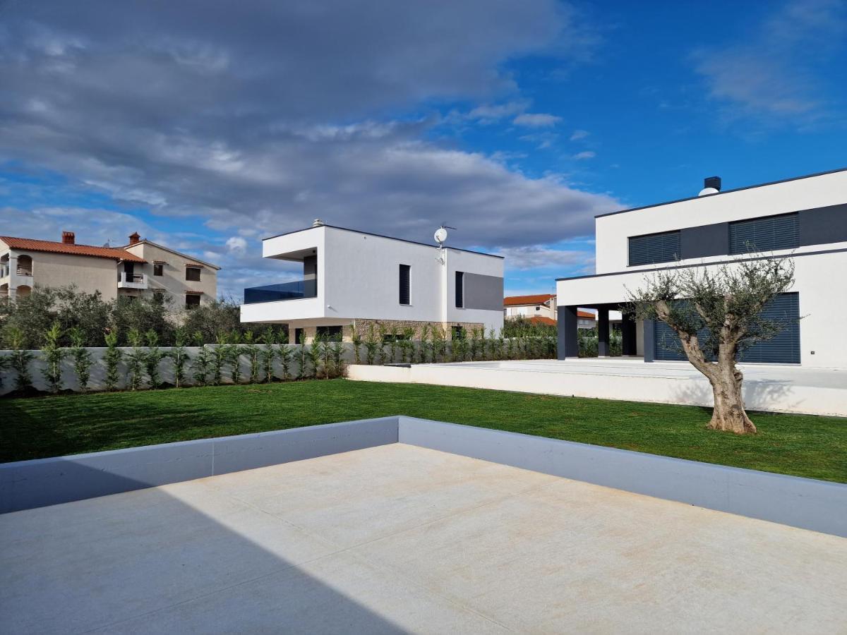 Amazing Private Villa With Outdoor Swimming Pool In Vodnjan Dış mekan fotoğraf